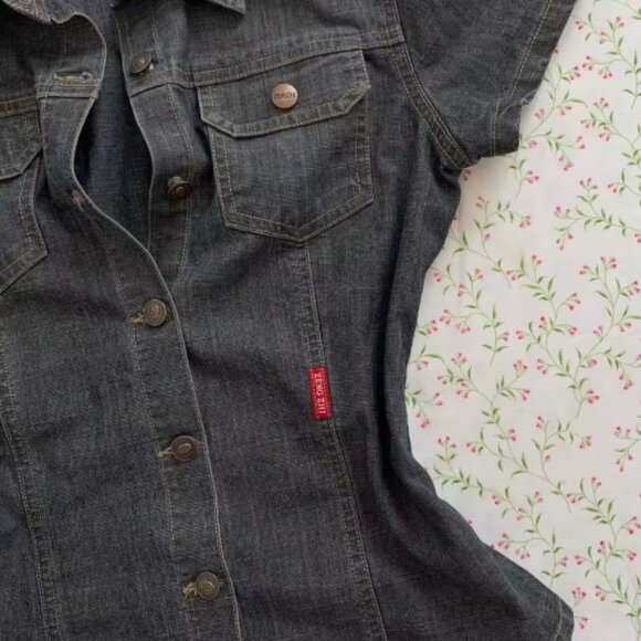 women's top - Picture 3 of 3